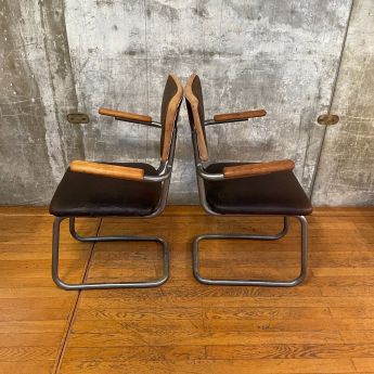 1 von 2 Bauhaus Freischwinger | um 1930