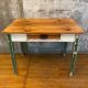 Vintage Weichholztisch mit Schubfach