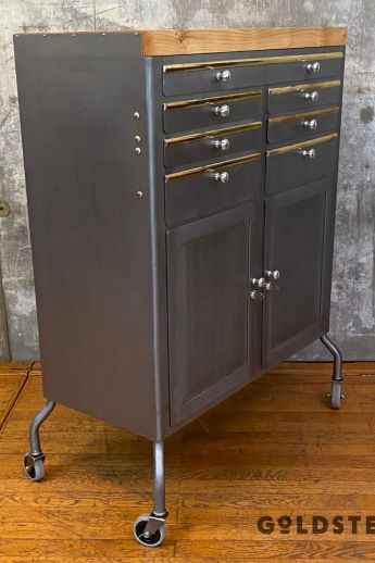 rollbarer Arztschrank