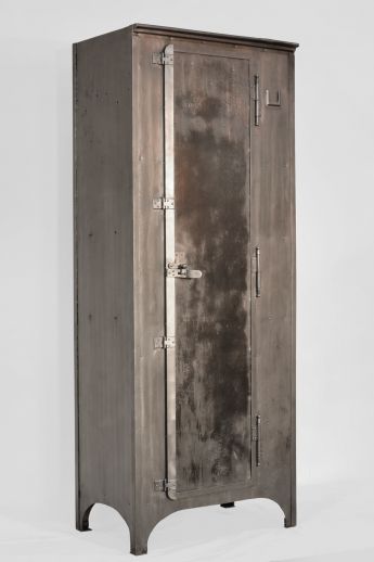 historischer Militärschrank