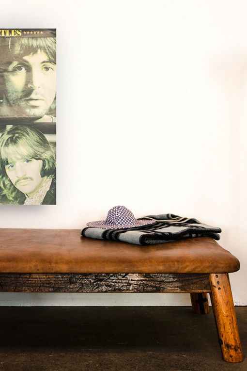 Große Turnliege mit Lederpolster