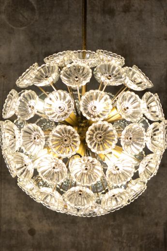 Große Pendelleuchte "Pusteblume"