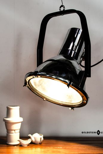 Auslegerleuchte mit Emailleschirm