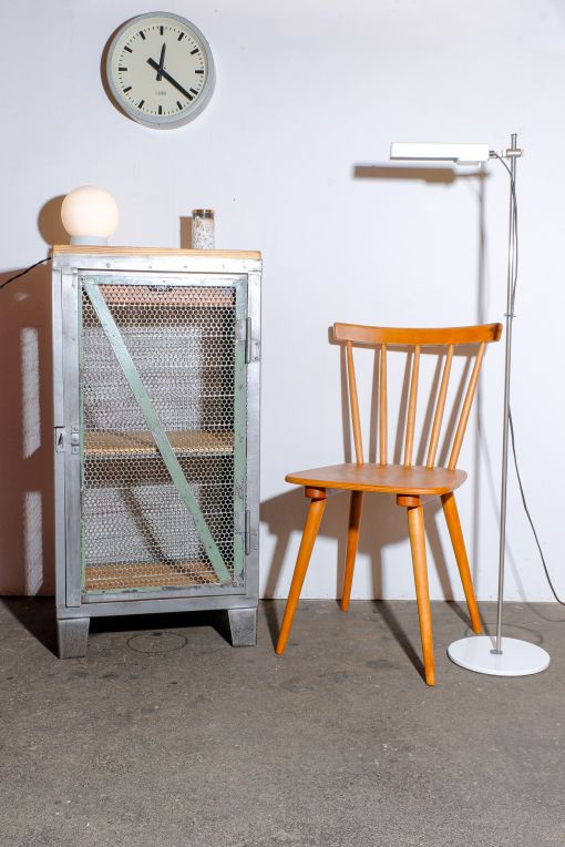 Werkstattschrank grau orange