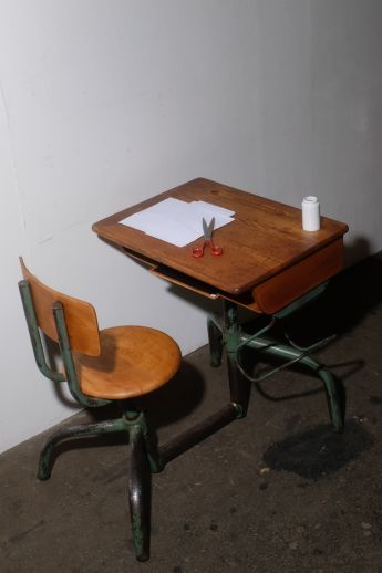 mitwachsender Schultisch