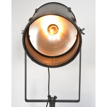 Zylindrischer Flutlichtscheinwerfer